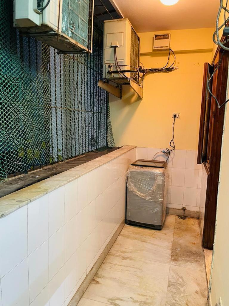 Apartment Fortune Service 4bhk,d-36, Saket New Delhi